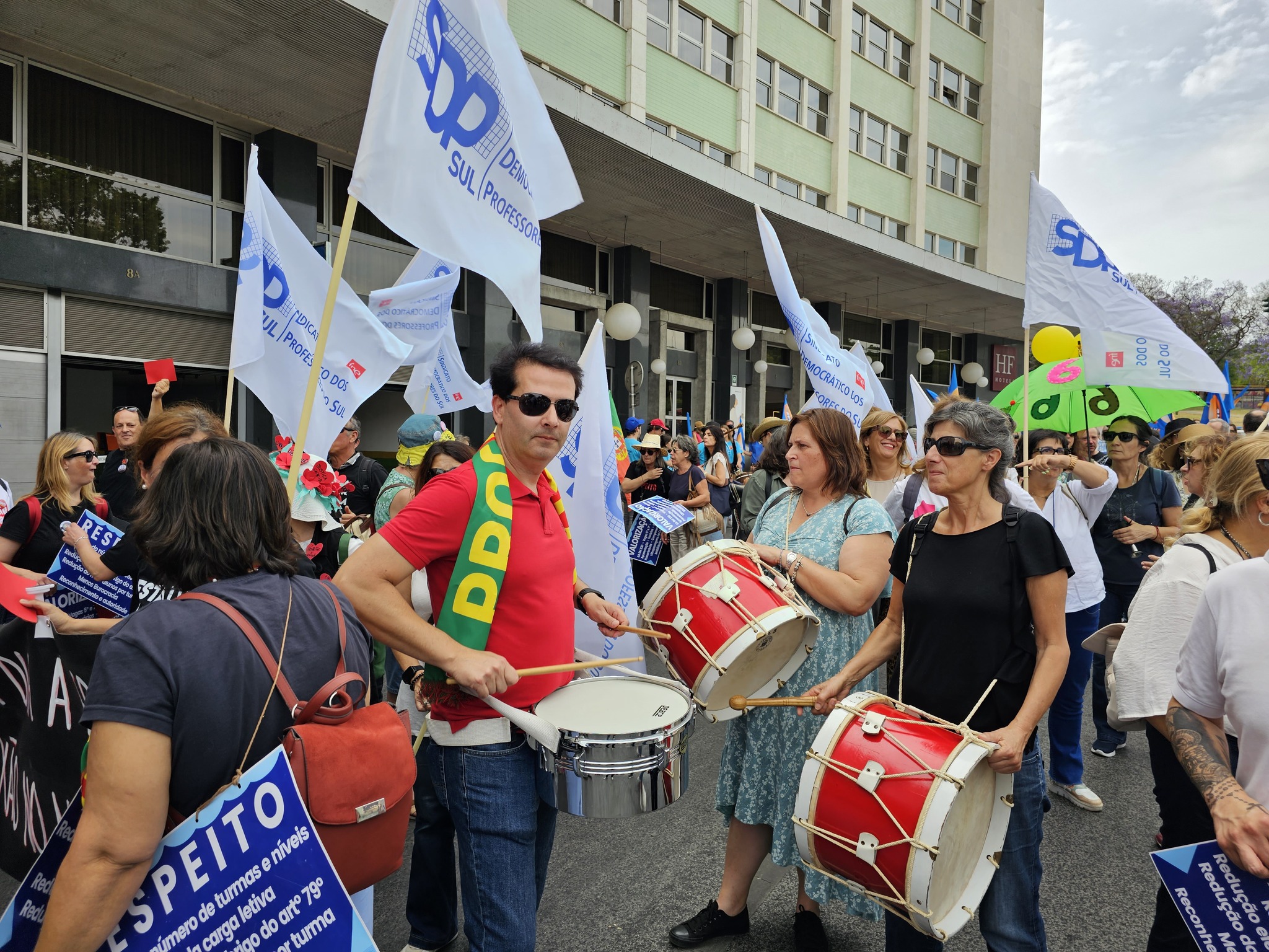 Greve Nacional de Professores assinalada no Porto e Lisboa com desfiles de protesto